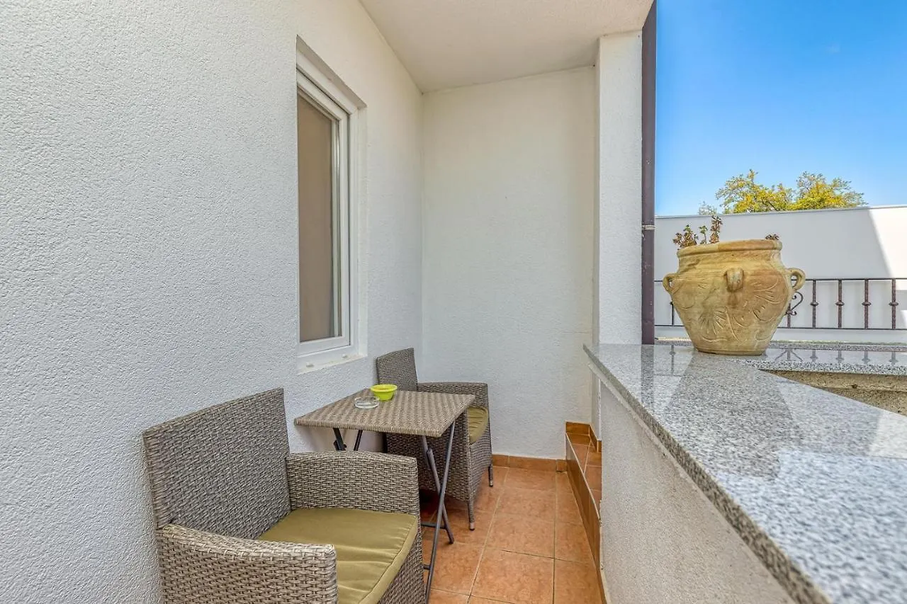 Apartments Noel Funtana Croatia