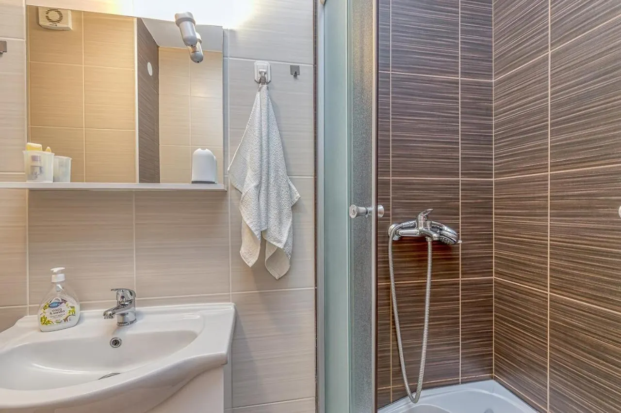 Guest house Apartments Noel Funtana