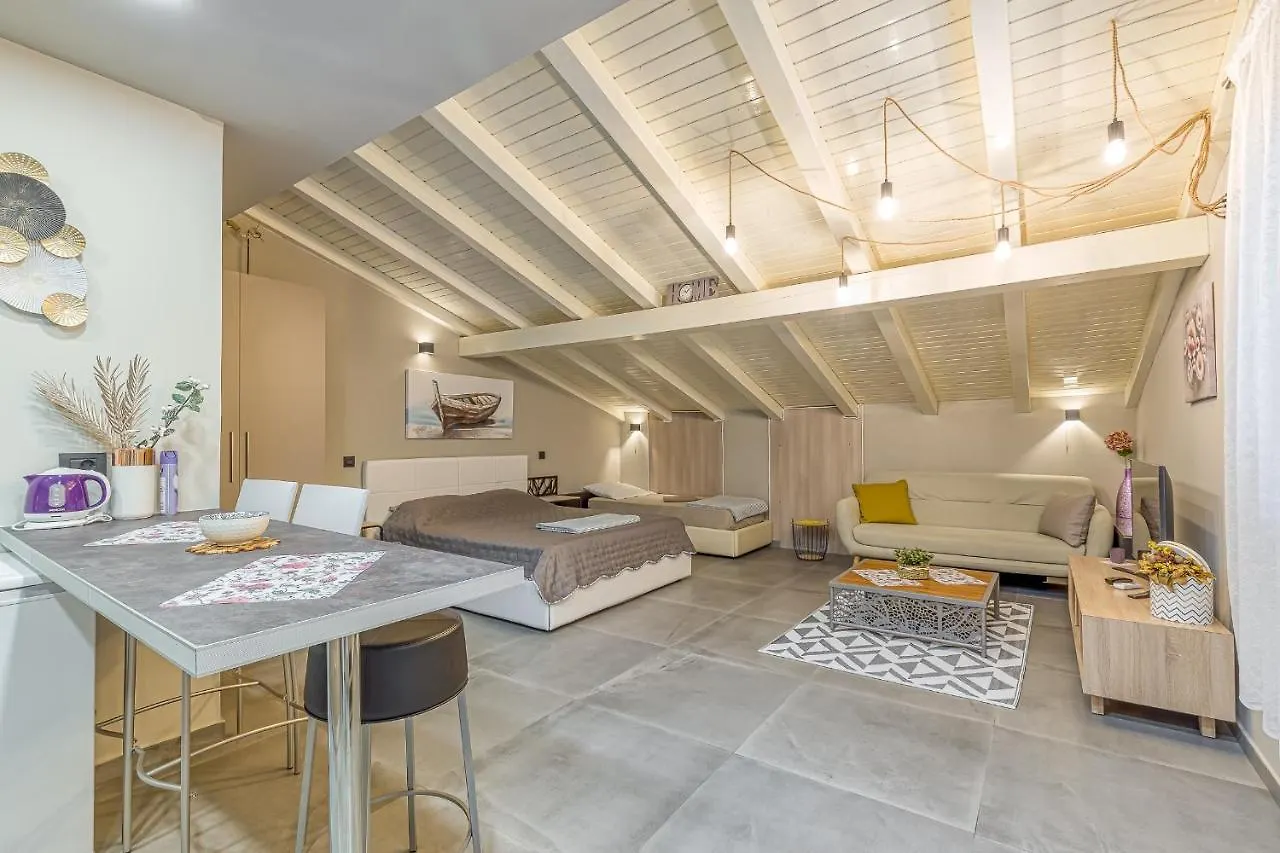 Guest house Apartments Noel Funtana