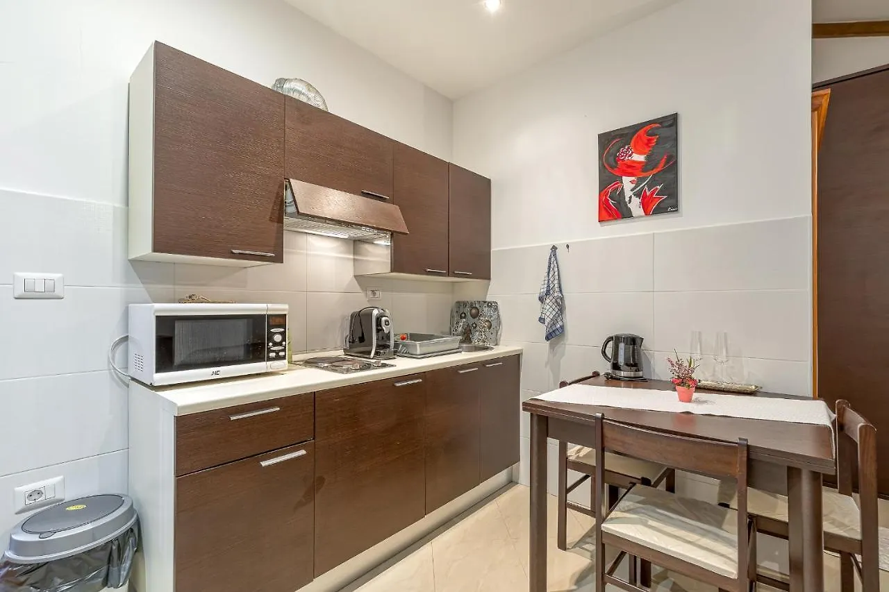 Guest house Apartments Noel Funtana