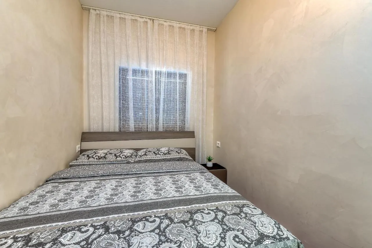Apartments Noel Funtana Guest house